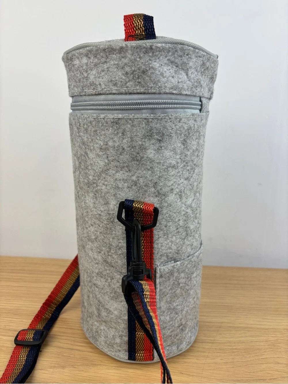 Insulated 3-Tier Stackable Bento Lunch Box with Gray Carry Case/Chopsticks